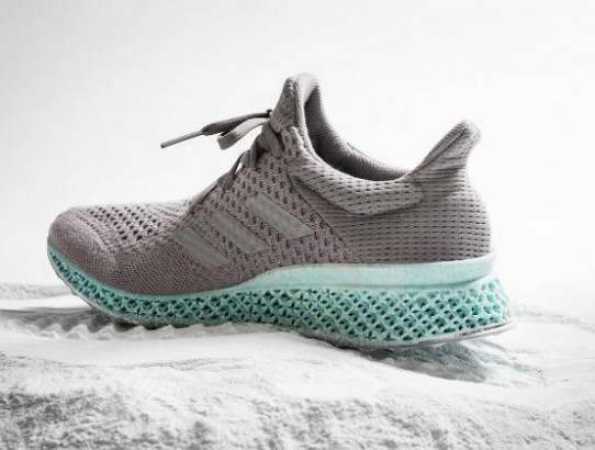 Adidas lança tênis fabricado em impressora 3D.